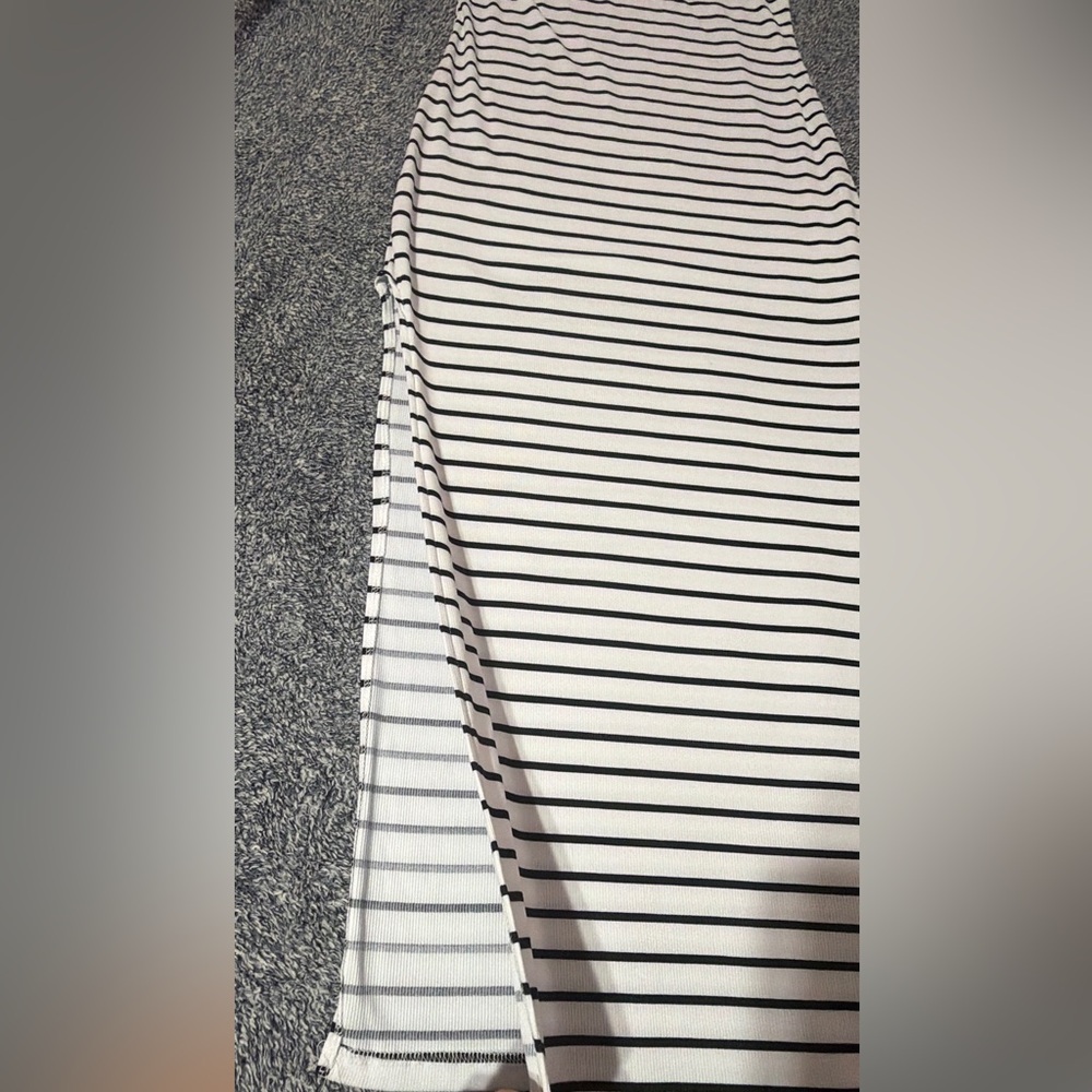 NWT Elegant Black and White Striped Dress XL - Picture 3 of 9